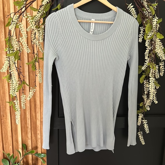 Athleta Glacial blue Lincoln Park Ribeed Crew Neck Sweater. Size S - Picture 4 of 13